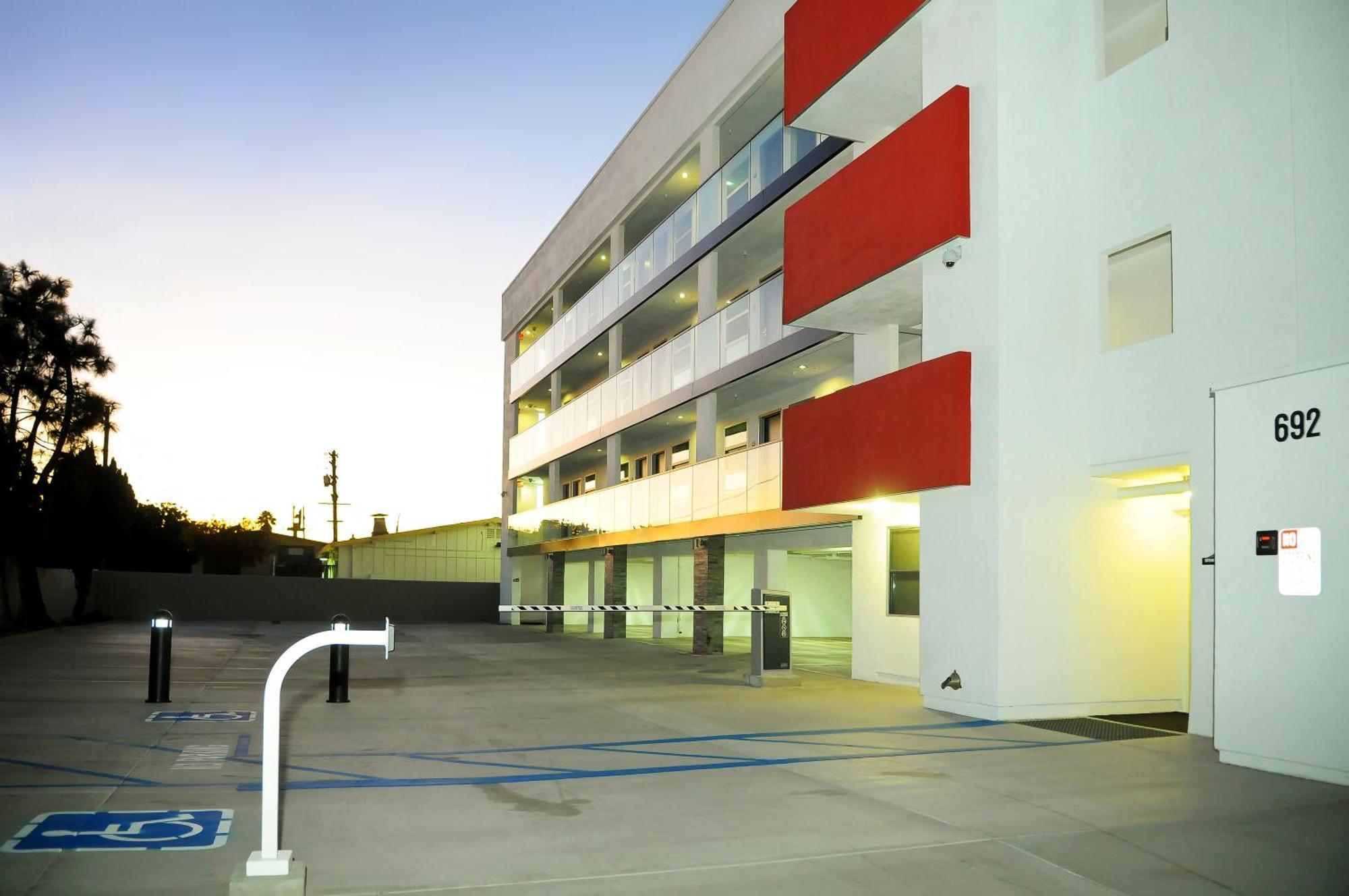Hercor Hotel - Urban Boutique Chula Vista Exterior photo